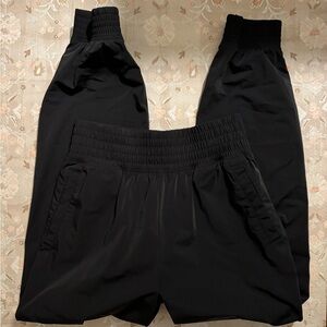 Abercrombie YPB joggers almost new